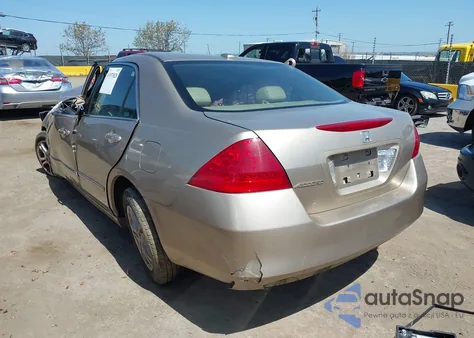2007 Honda Accord 2.4 Ex z USA, uszkodzony, nr VIN 1HGCM56887A062117